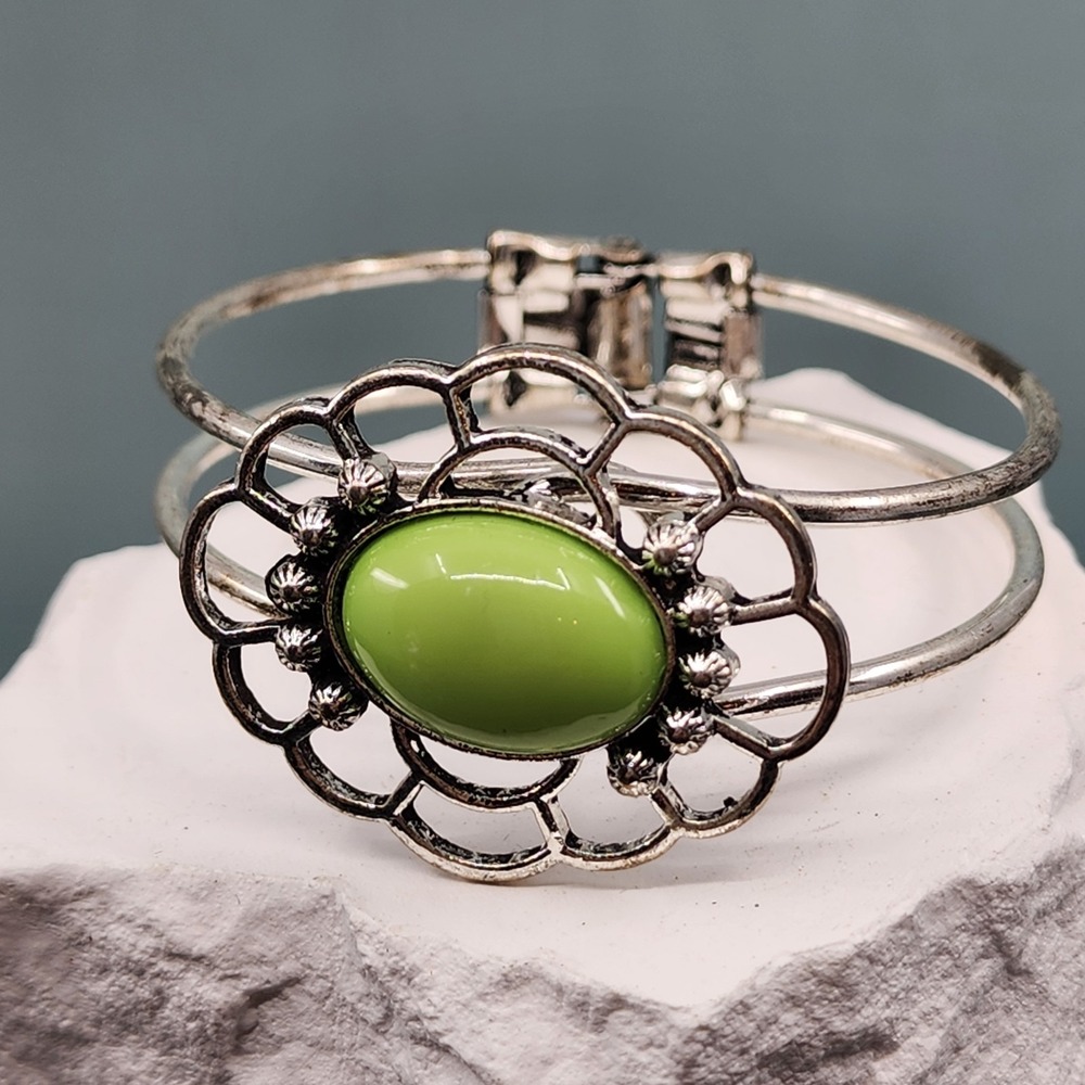 Silver Tone Green Cabochon Floral Hinged Bangle Bracelet Openwork Statement